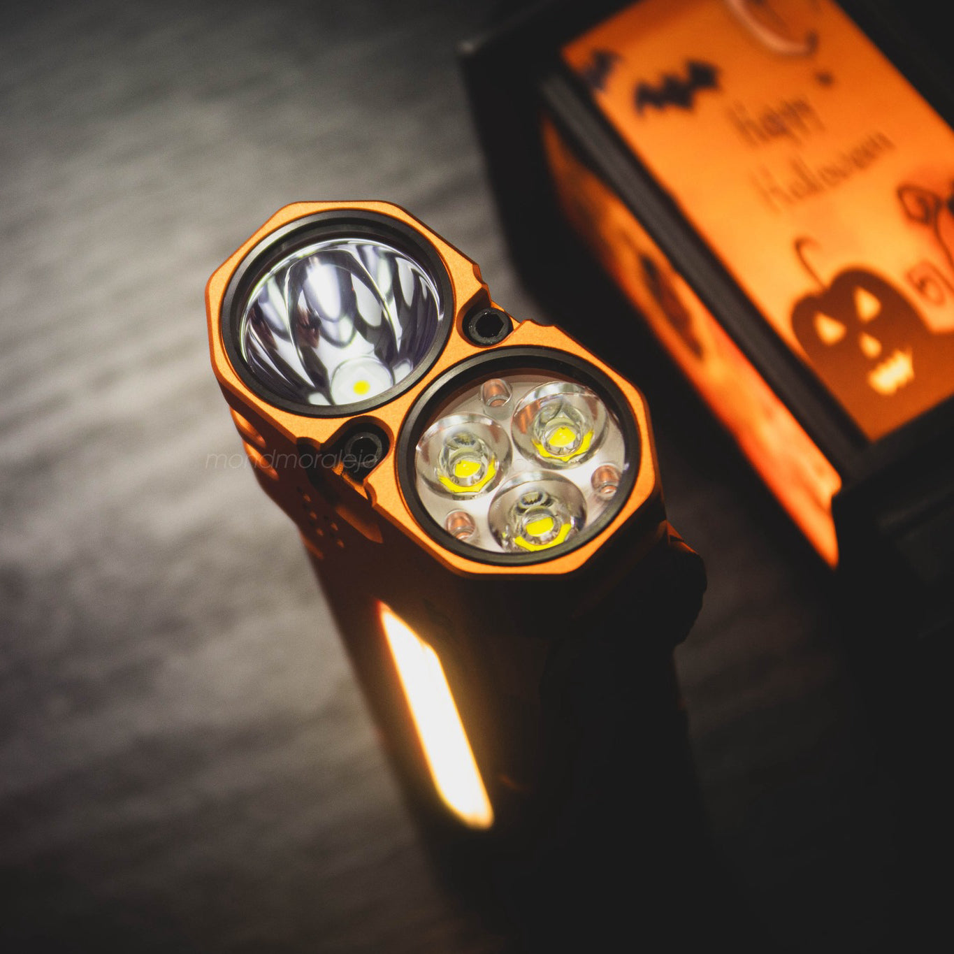 HALLOWEEN LOOP GEAR SK05 Pro Orange Flat LED Flashlight
