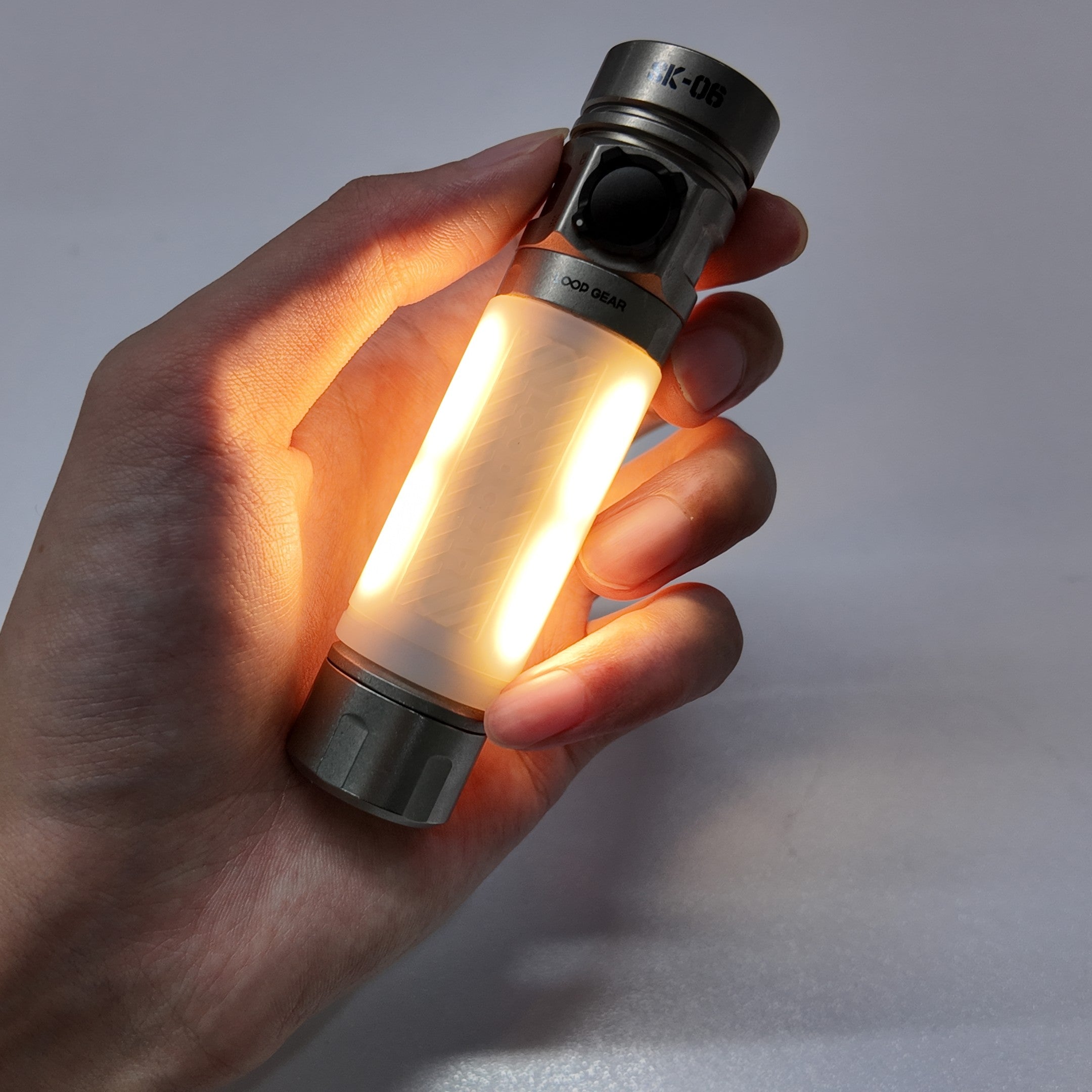 LOOP GEAR SK06 2400LM EDC Rechargeable Flashlight with UV & Green/Cyan Laser