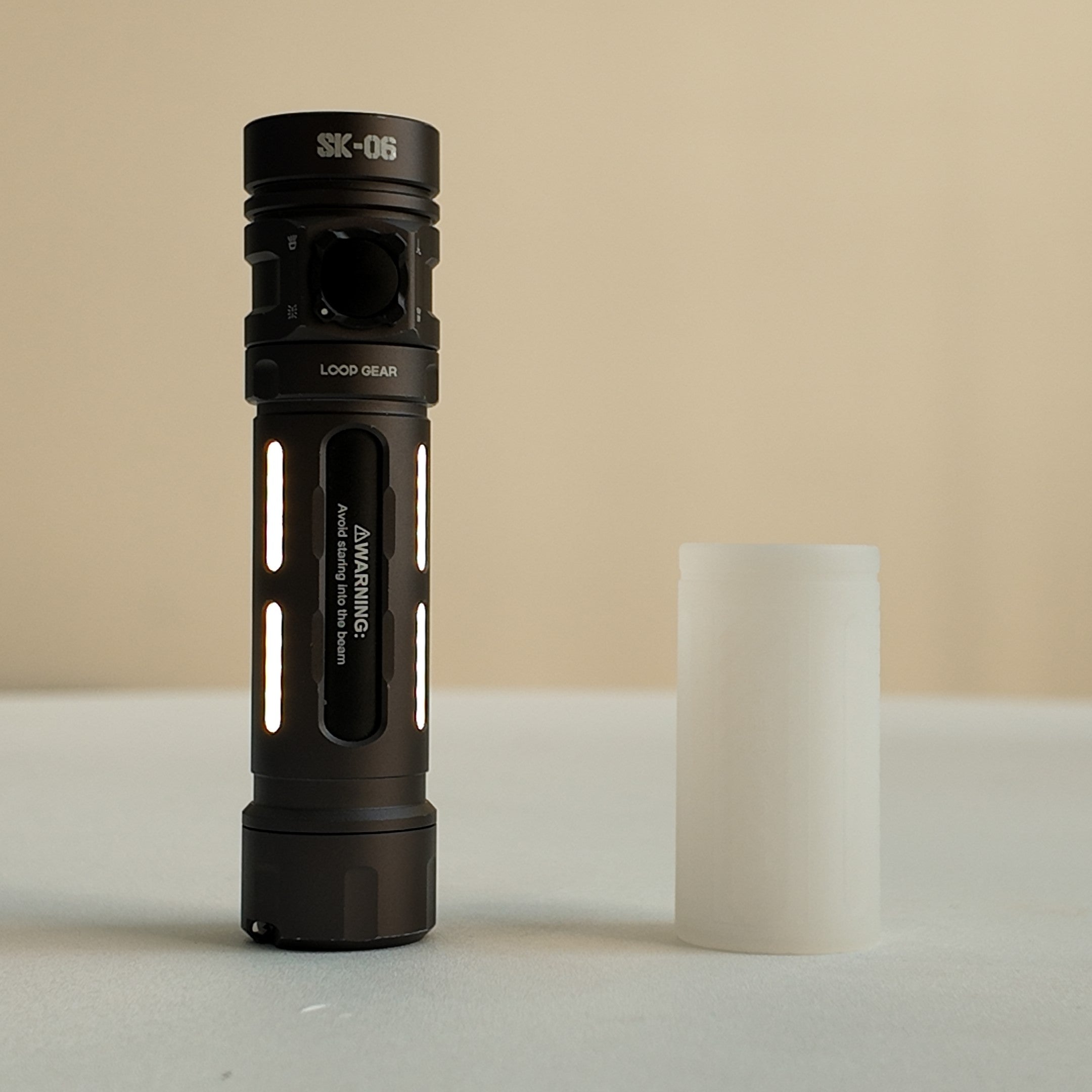 LOOP GEAR SK06 2400LM EDC Rechargeable Flashlight with UV & Green/Cyan Laser